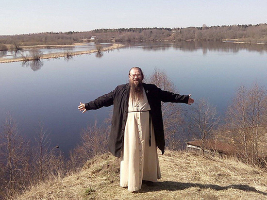 Патриарх Кирилл лишил сана священника-педофила из Вологодской области